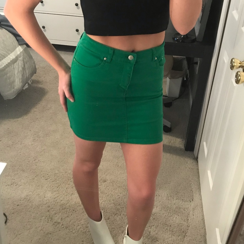 H&M Green pencil skirt